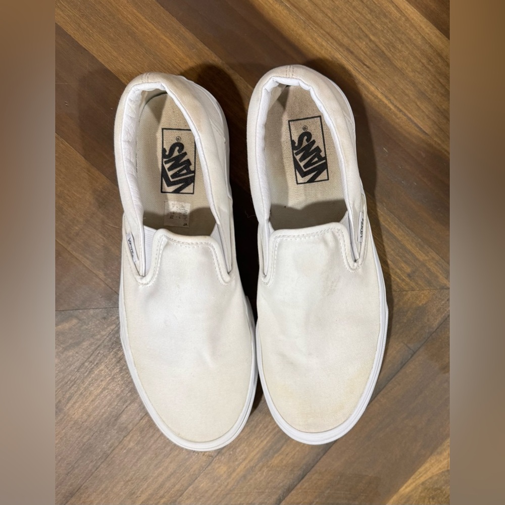 Vans Shoes Womens 9.5/Mens 8 Classic True White Canvas Slip On Sneakers - Picture 3 of 10
